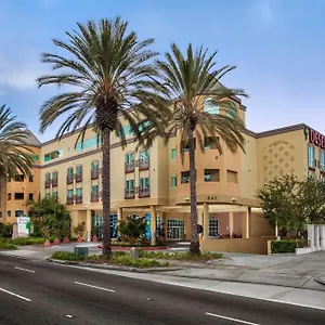 Desert Palms & Hotel